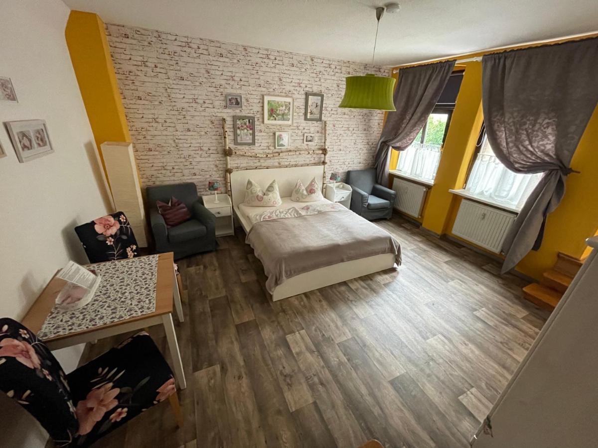 Pension Alt Naumburg Наумбург Экстерьер фото